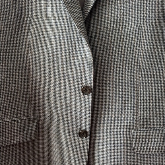 Ralph Lauren Men's Blazer wool/silk blend checkered, 2 button size 44R, formal - Picture 3 of 13